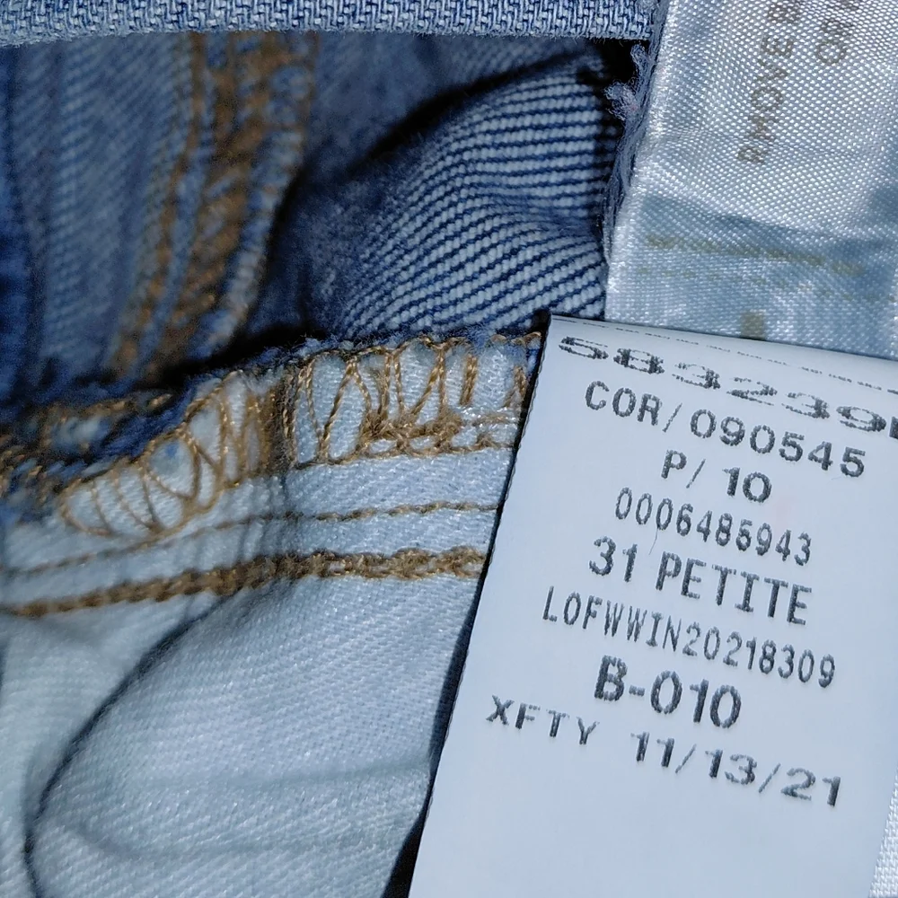 LOFT The Skinny Jeans Size 31/12 Petite | Blue Raw Hem Denim